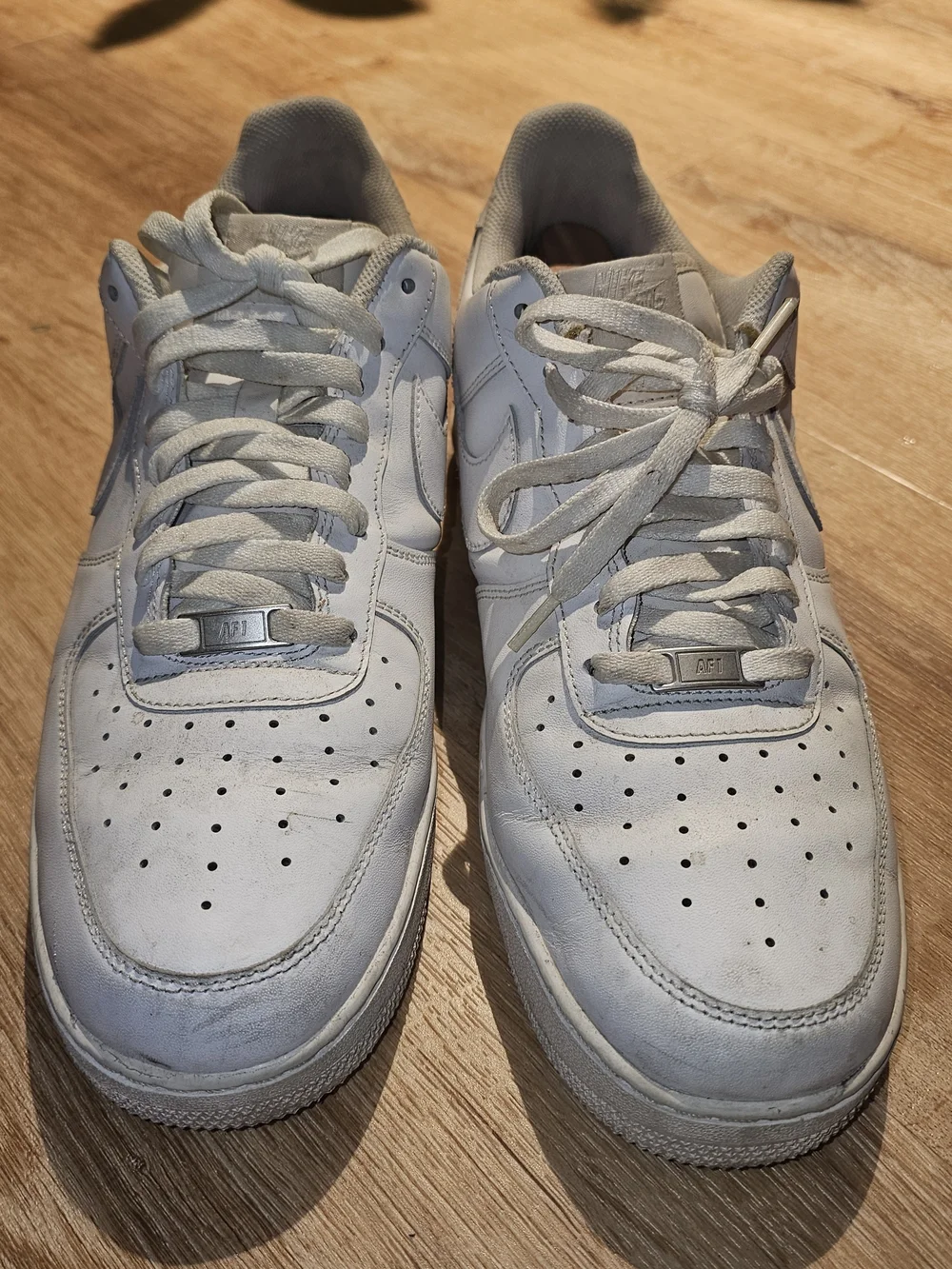 Mens White Nike Air Force 1 Shoes Sneakers Size 13 Workout Athletic Beaters - Picture 2 of 6